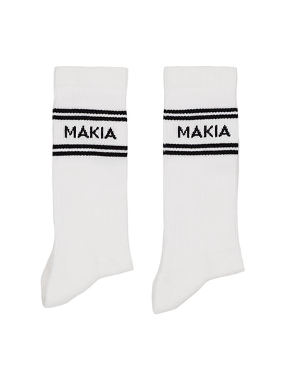 Lähikuvassa valkoiset Makian Stripe-sukan varret