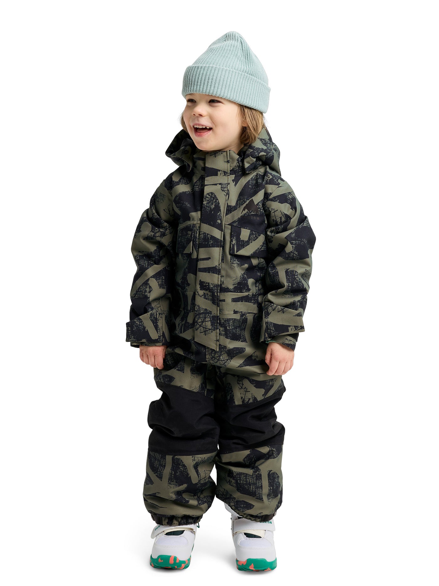 Burtonin lasten talvihaalari värissä Forest City Streets lapsen päällä edestä kuvattuna lapsen katsoessa sivulle