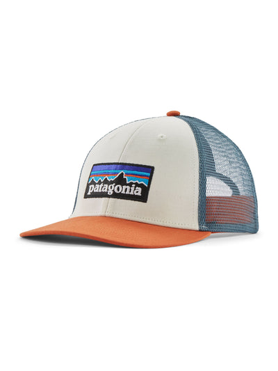 Patagonian P-6 Logo LoPro Trucker Hat -verkkolippis White W / Redtail Rust -sävyssä