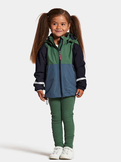 Tytön päällä Didriksonsin Block Lasten takki Green Mist värissä