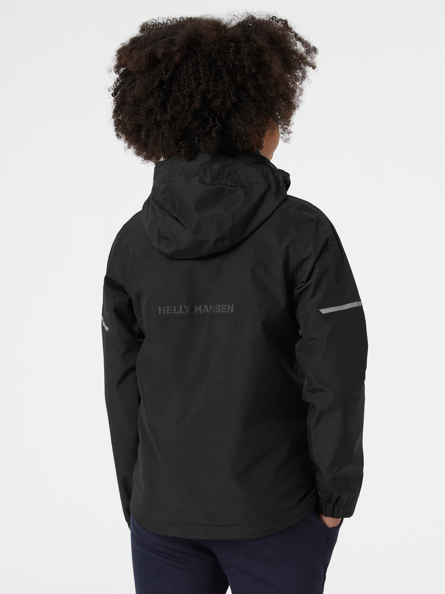 Helly Hansen Junior Active 2.0 takki värissä Black pojan päällä takaa kuvattuna