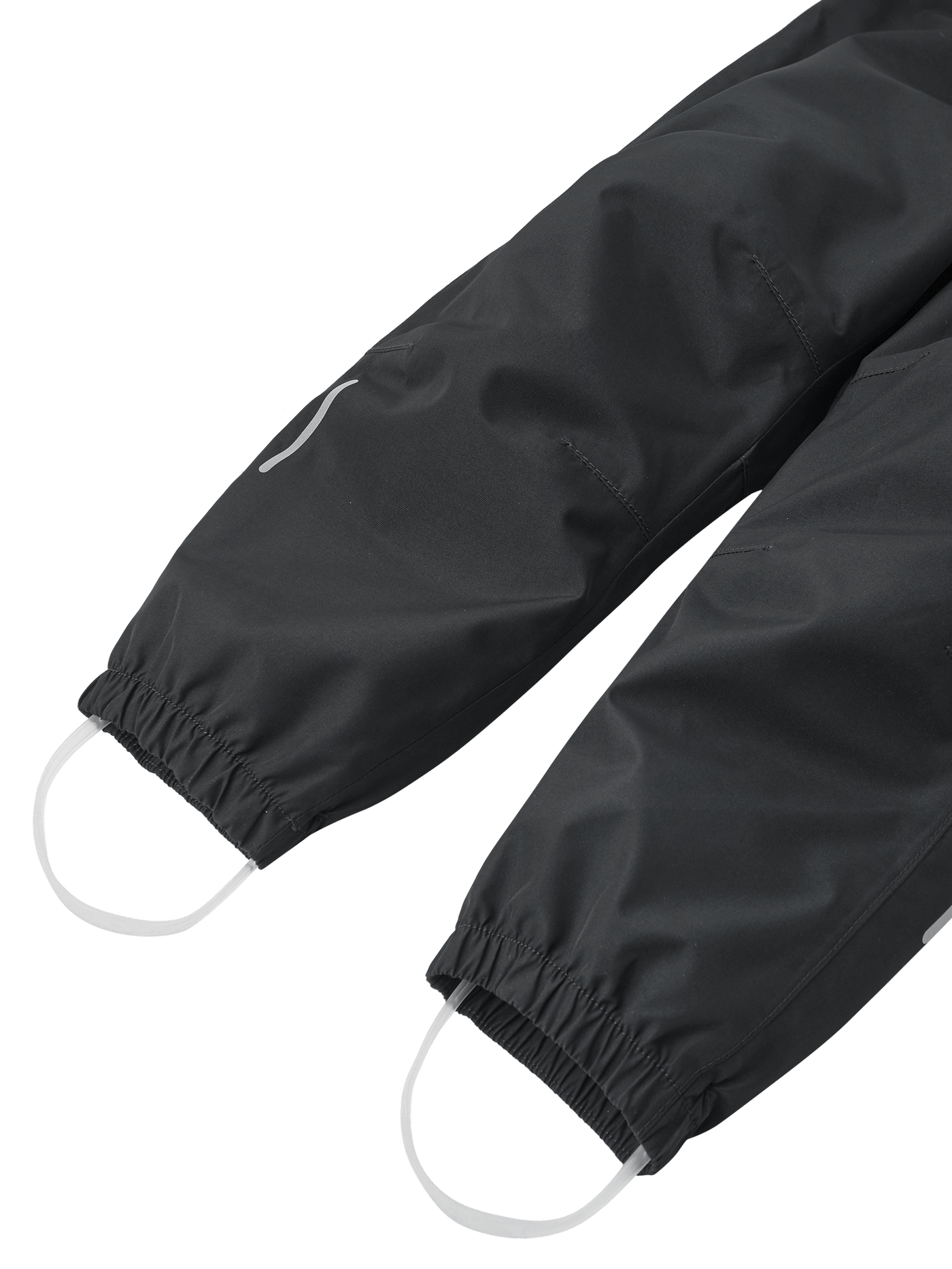 Reimatec Kaura mustat välikausihousut kuvattuna housujen lahkeita