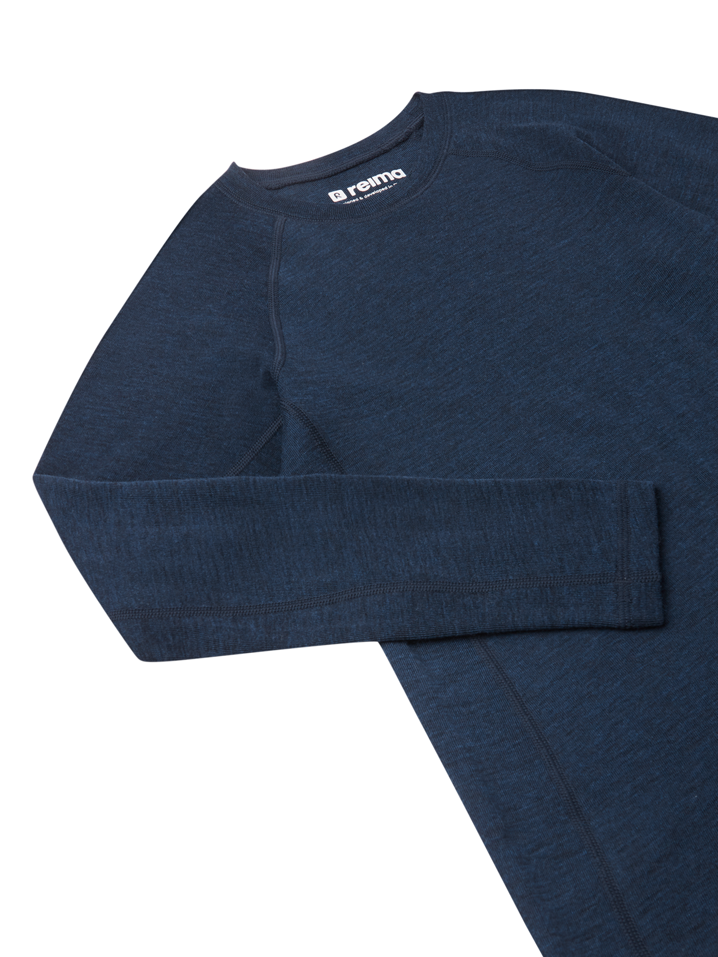Reiman Thermal Set Kinsei -merinovillasetin tummansininen paita lähikuvassa
