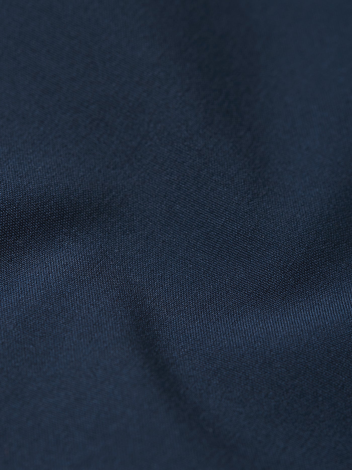 Reima Vantti lasten softshell takki värissä Navy lähikuva kankaasta